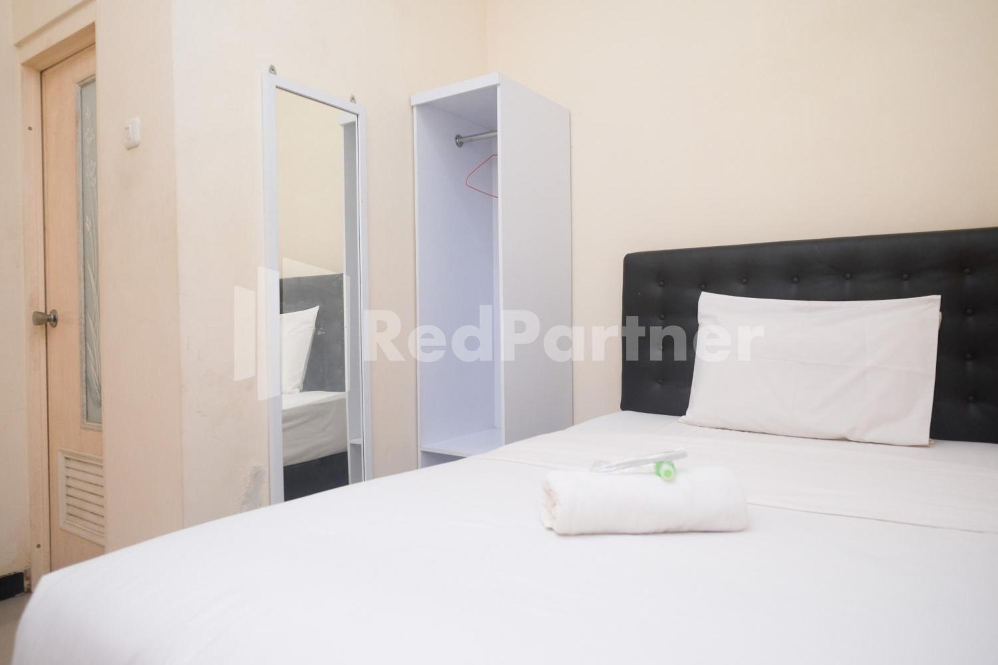 Hotel Griya Loka 2 Syariah Near Simpang Lima Mitra Reddoorz Semarang Exterior foto