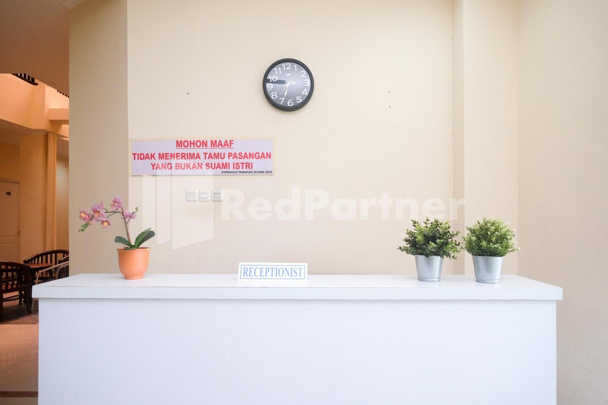 Hotel Griya Loka 2 Syariah Near Simpang Lima Mitra Reddoorz Semarang Exterior foto