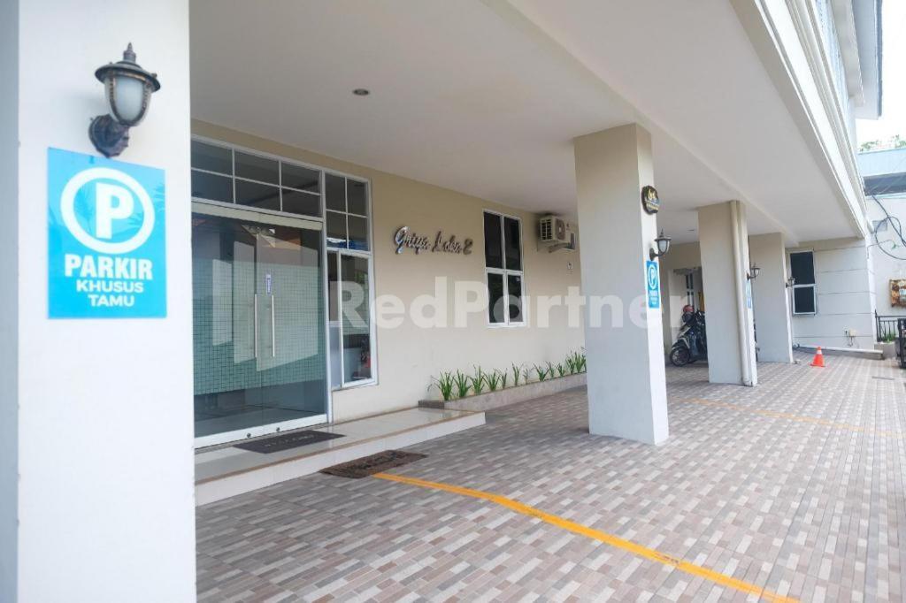 Hotel Griya Loka 2 Syariah Near Simpang Lima Mitra Reddoorz Semarang Exterior foto